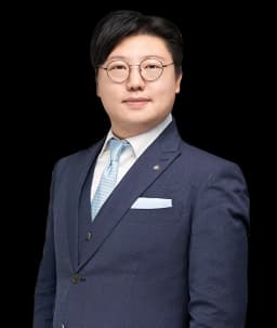 학교폭력전문변호사 박용흘