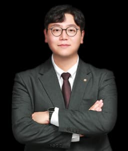 학교폭력전문변호사 윤정현