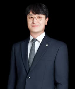 학교폭력전문변호사 신용훈