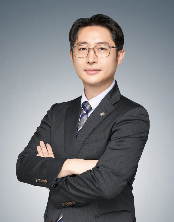기습적 스킨십도 처벌, ‘강제추행고소’ 형사사건 핵심 대응 법리는...
